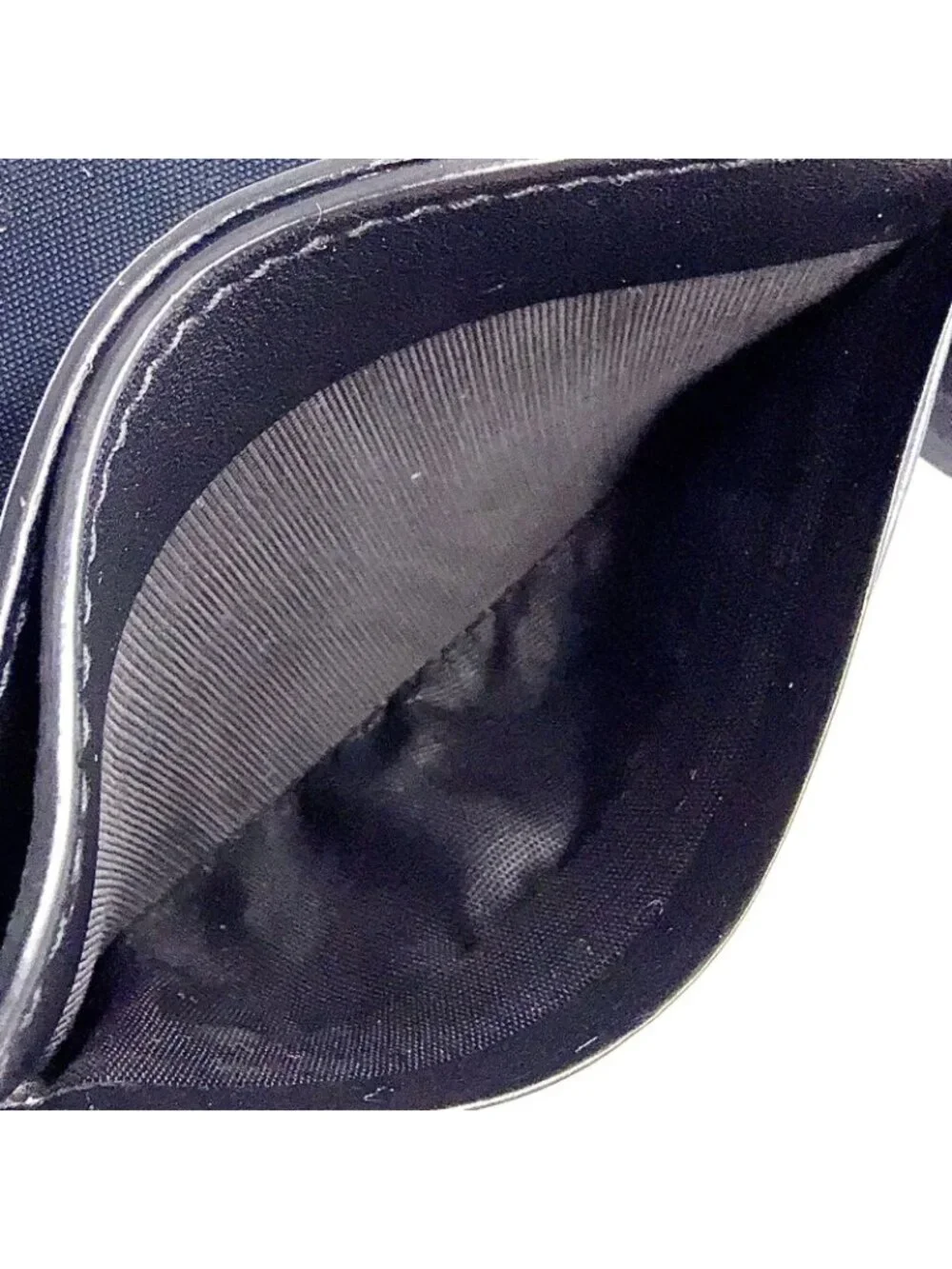 Gucci Micro Guccissima Leather Black Card Case - Picture 9 of 13